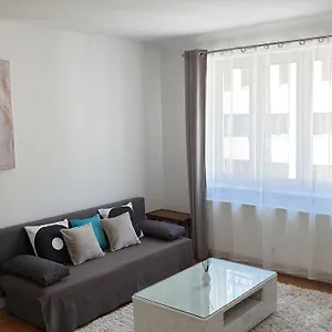 Wonderful 2-bedroom Belvedere Wien